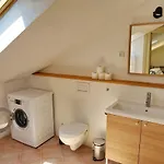 Tichy A Slnecny Loft Mikovini V Rusnom Centre Stiavnice Appartamento *