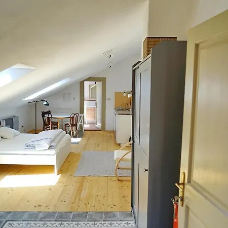 Appartamento Tichy A Slnecny Loft Mikovini V Rusnom Centre Stiavnice Banská Štiavnica
